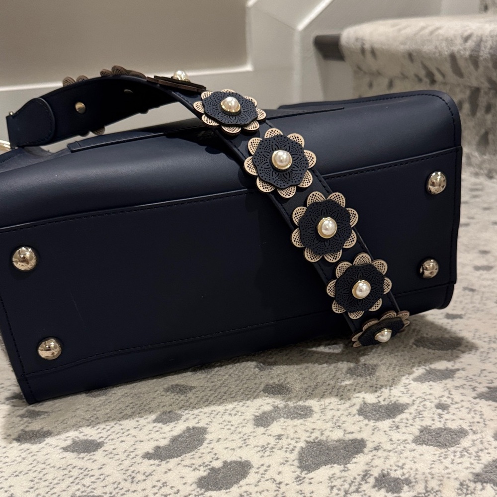 Zac Posen Elegant Navy Blue Handbag - Picture 9 of 12
